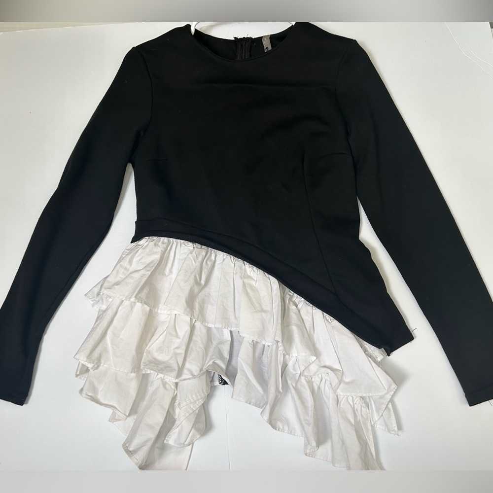 Black Ruffle Hem Top size S Long Sleeves
